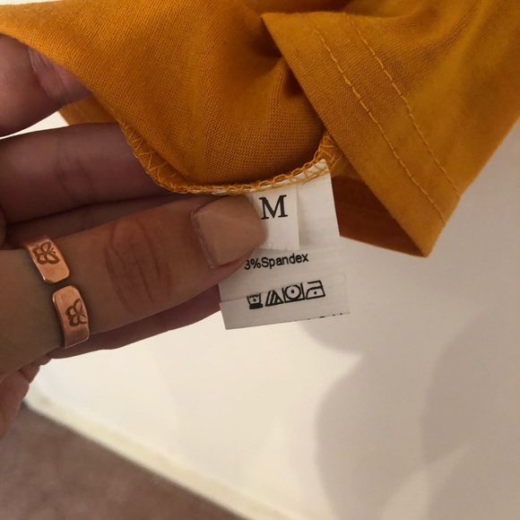 T shirt - Picture 2 of 3